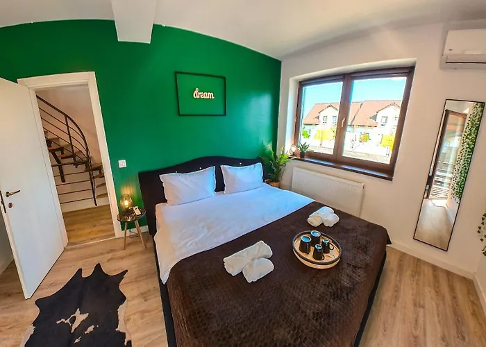 Jungle Family Near Park Aventura,lake,zoo