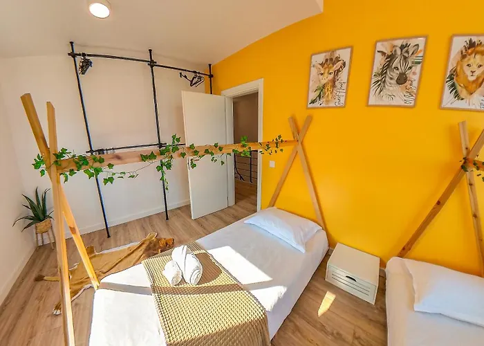 Jungle Family Near Park Aventura,lake,zoo Вілла *