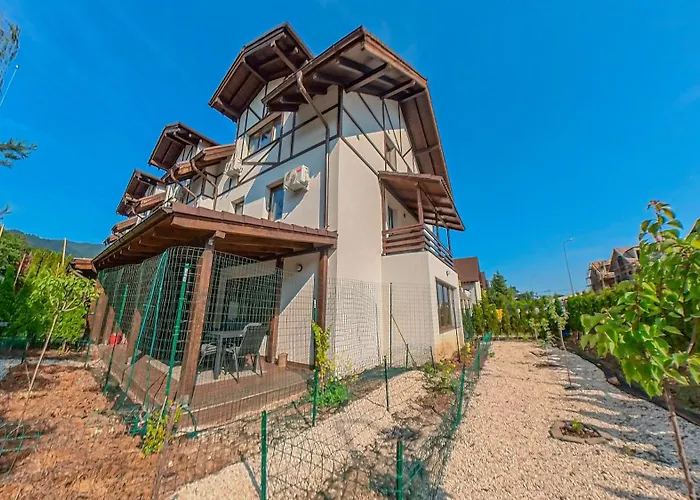 Jungle Family Near Park Aventura,lake,zoo Вілла